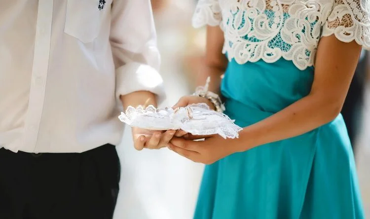 Casamento de menores de 16 anos poderá ser declarado nulo no Brasil